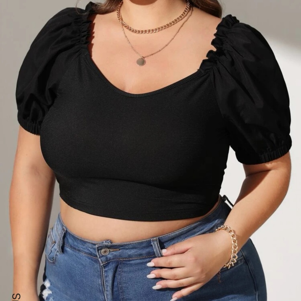 SHEIN Cropped Top